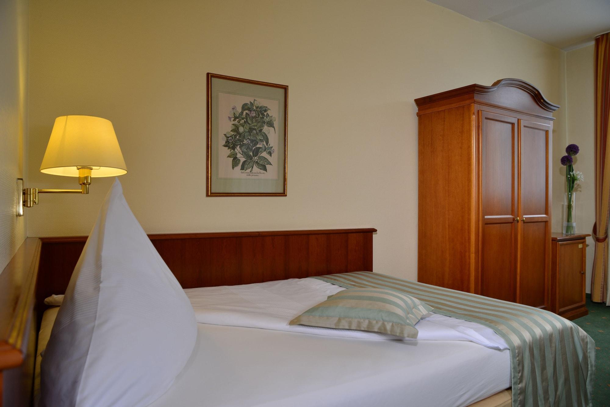 City Partner Hotel Hollaender Hof Heidelberg Bagian luar foto